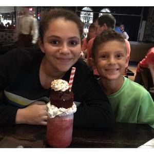 Meet your Posher, Noel